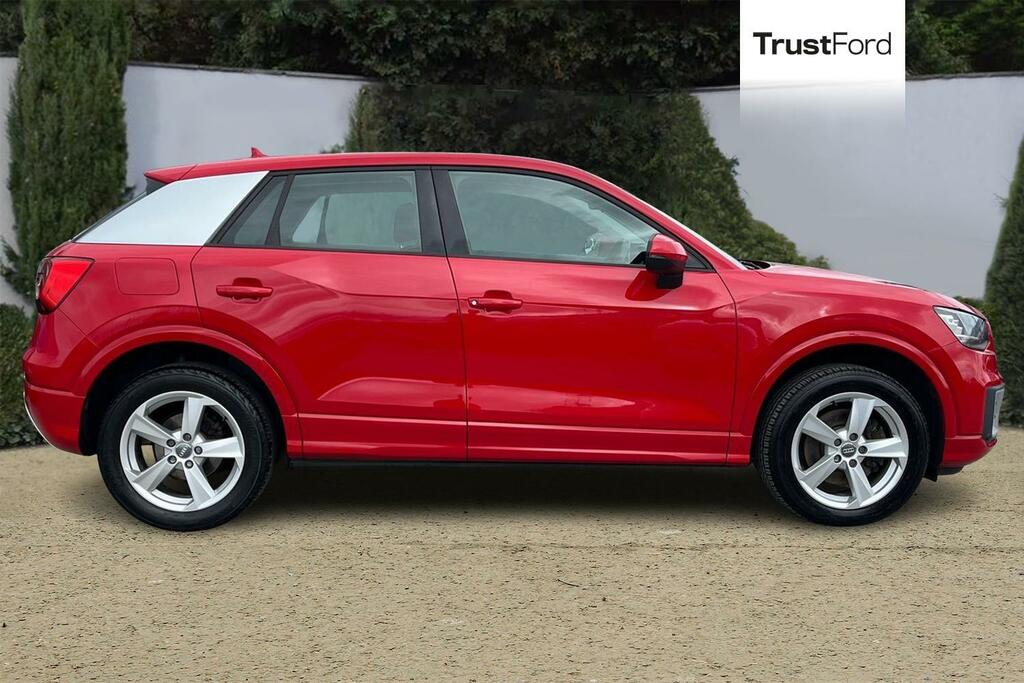 Audi Q2 1.4 Tfsi Sport Red #3