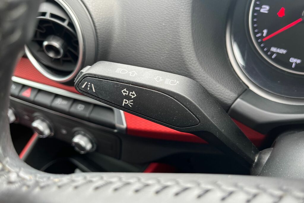 Audi Q2 Tdi Sport Black #14