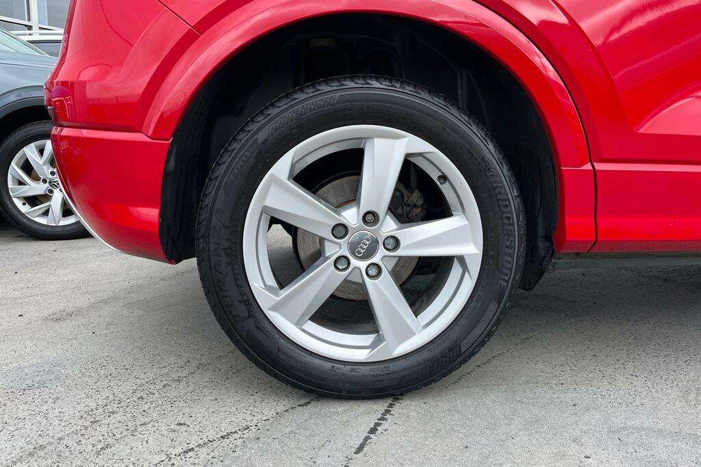 Audi Q2 Tdi Sport Black #8