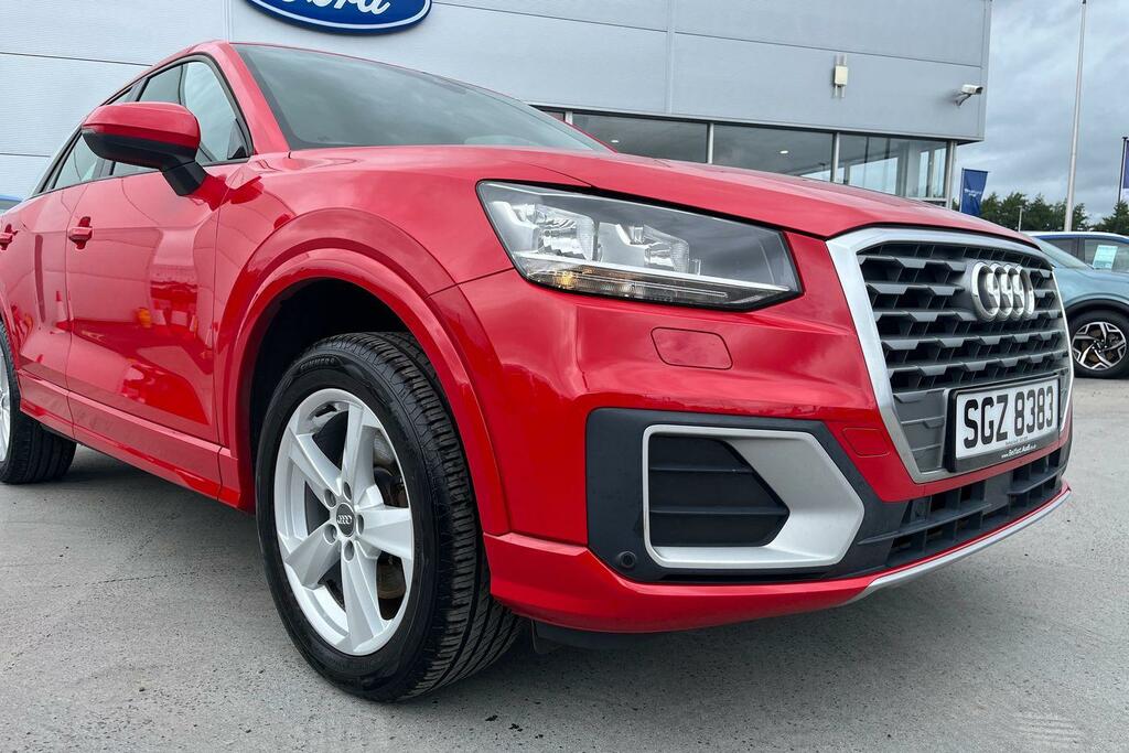 Audi Q2 Tdi Sport Black #24
