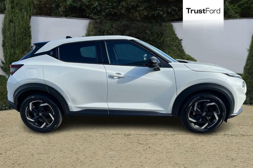 Nissan Juke Tekna Grey #3