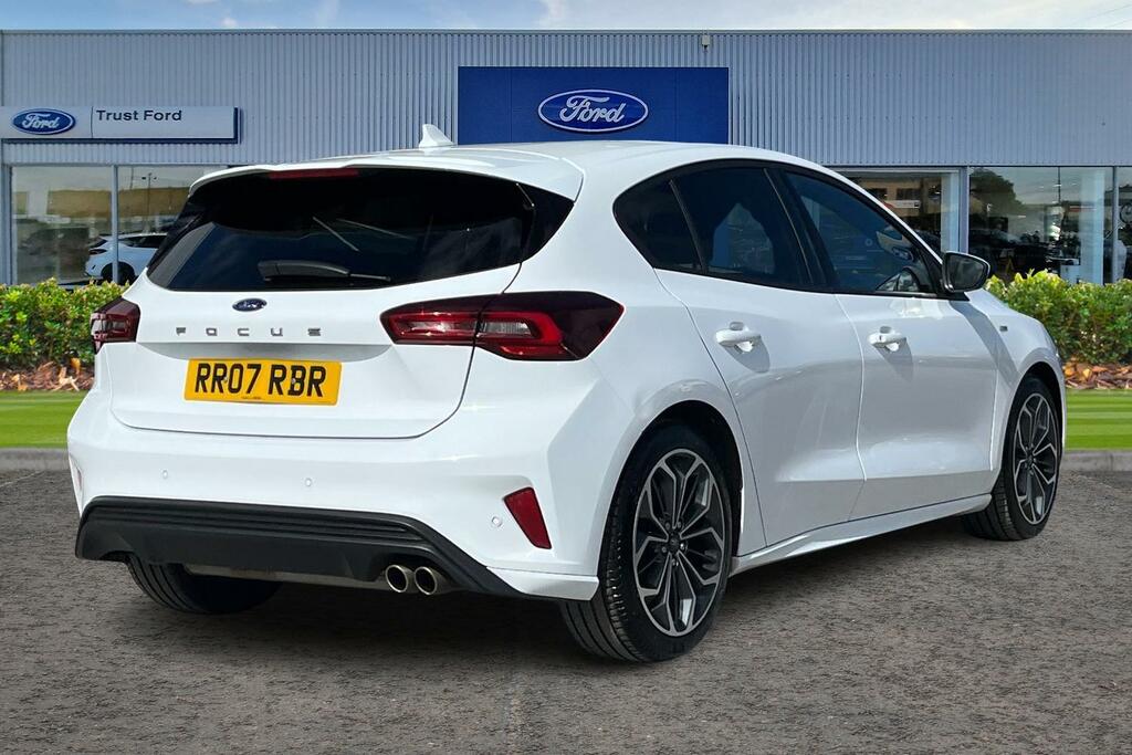 Ford Focus 1.0 Ecoboost Hybrid Mhev 155 St-line X White #4