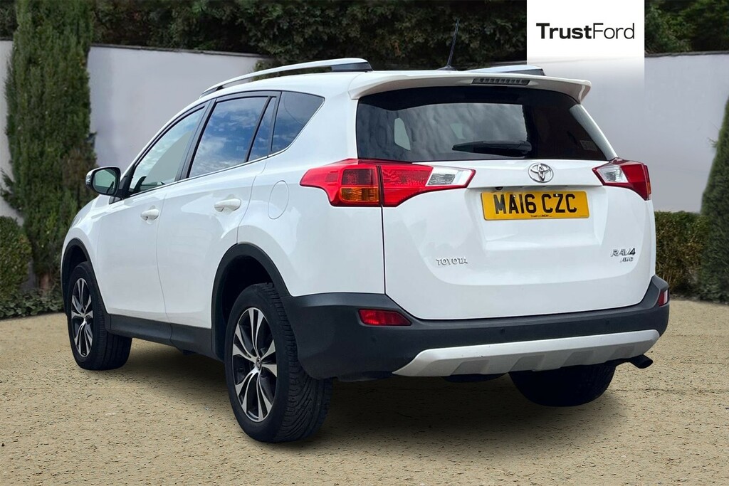 Toyota Rav 4 2.2 D-4d Invincible White #2