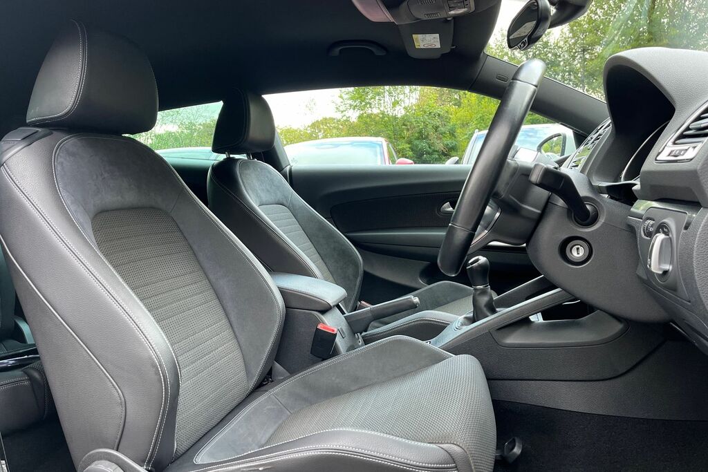 Volkswagen Scirocco 2.0 R Line Tdi Bluemotion Technology 182 Bhp Blue #17