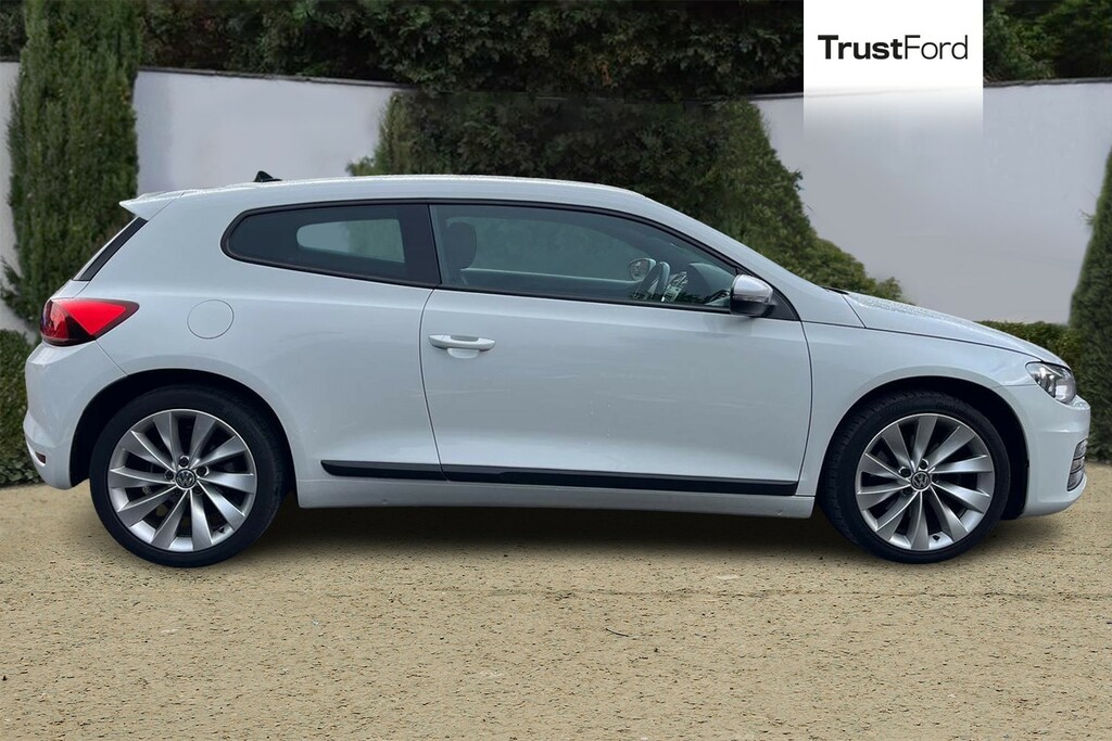 Volkswagen Scirocco 2.0 Tsi 180 Bluemotion Tech Gt Genuine Low Mil White #3