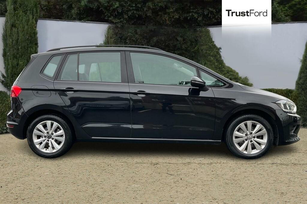 Volkswagen Golf SV 1.6 Tdi 110 Se Black #3