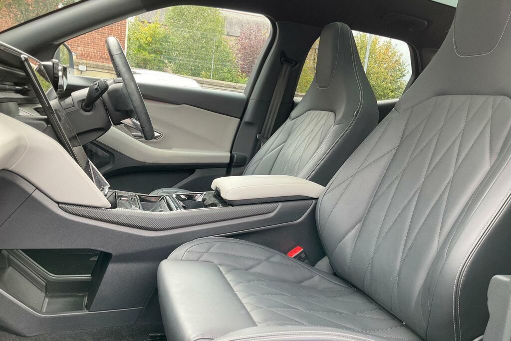 Ford Explorer 210Kw Premium 77Kwh 2025 Grey #19