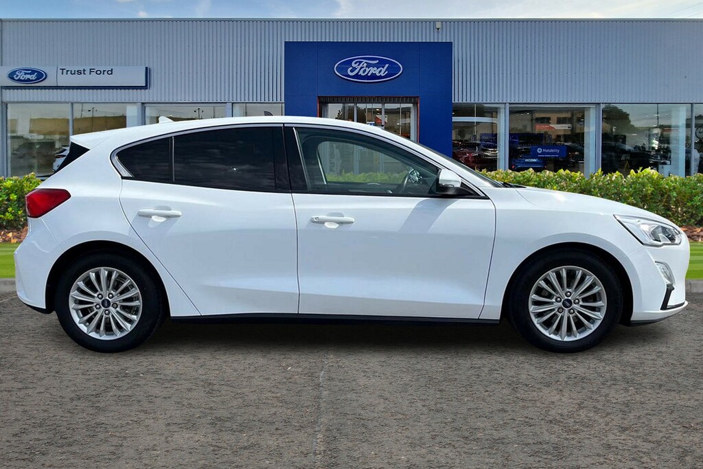 Ford Focus 1.0 Ecoboost 125 Titanium - Front Rear Senso CSZ3686 White #3