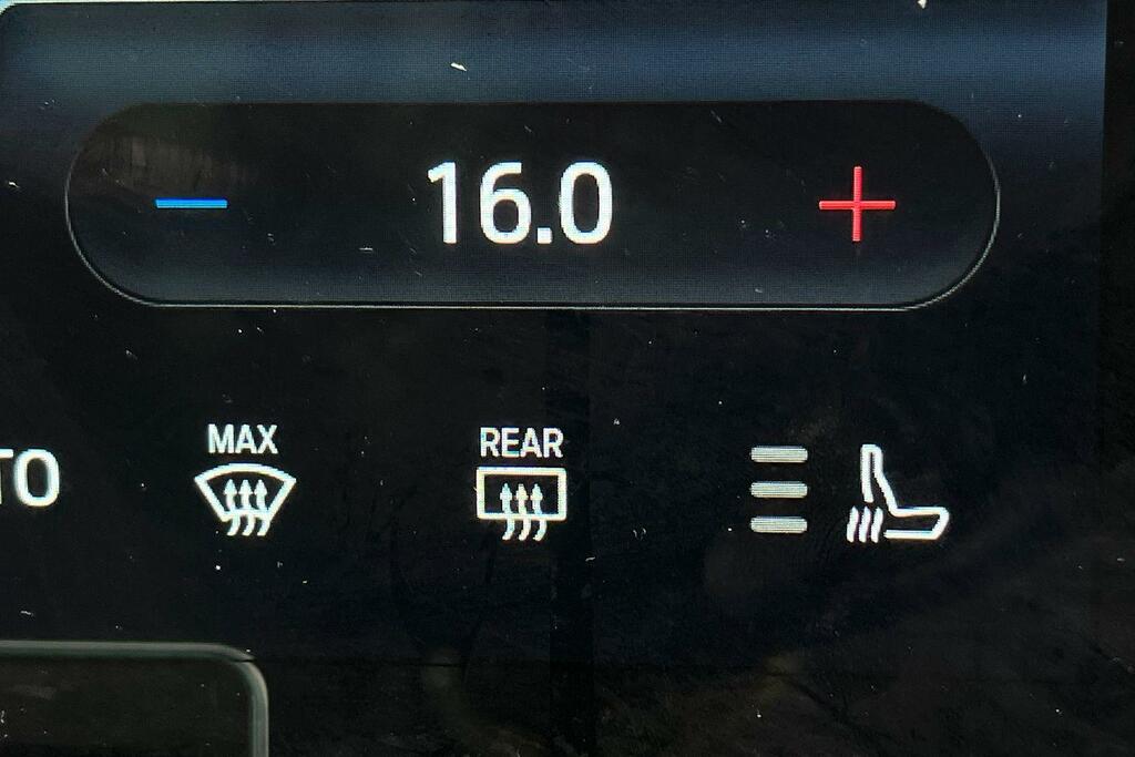 Ford Explorer 210Kw Premium 77Kwh 2024 Red #29