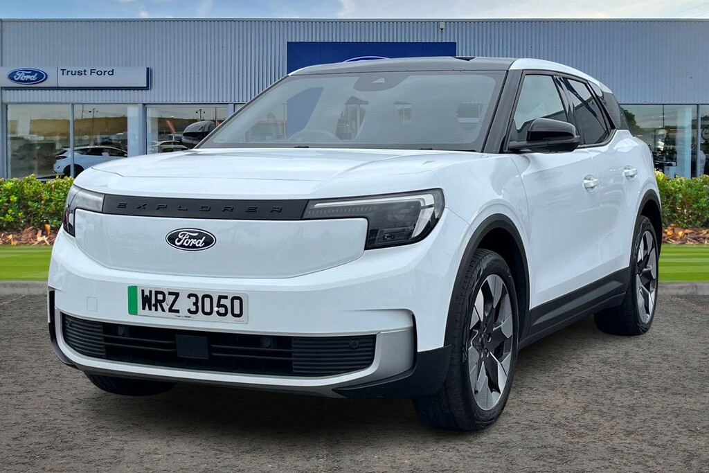 Ford Explorer Extended Range 79Kwh Premium Suv White #5