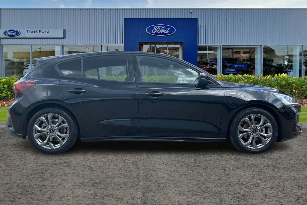 Ford Focus 1.0 Ecoboost Hybrid Mhev 155 St-line Black #3