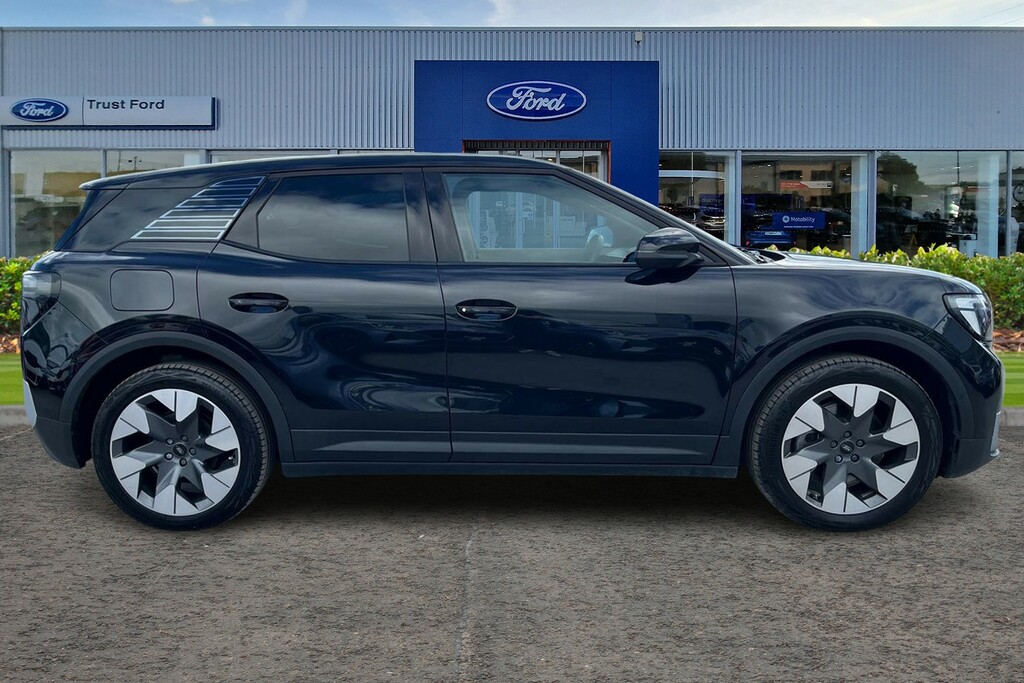 Ford Explorer Extended Range 79Kwh Premium Suv Black #3