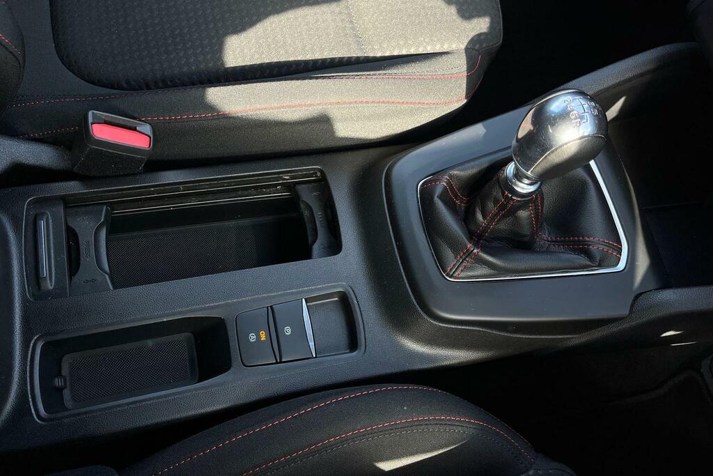 Ford Focus 1.0 Ecoboost Hybrid Mhev St-line Vign White #35