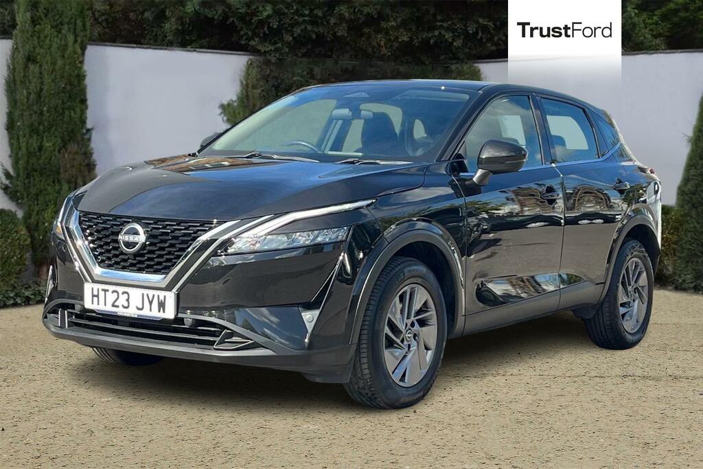 Nissan Qashqai 1.3 Dig-t Mh Acenta Premium Black #5