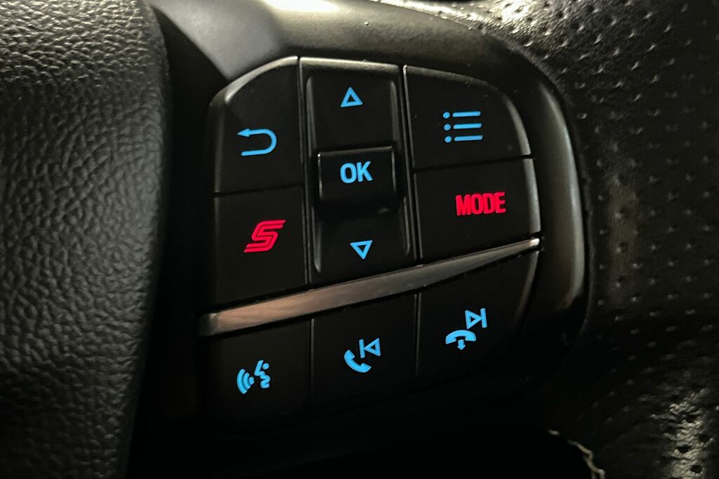 Ford Focus 1.0T Ecoboost St Line Hatchback Black #40