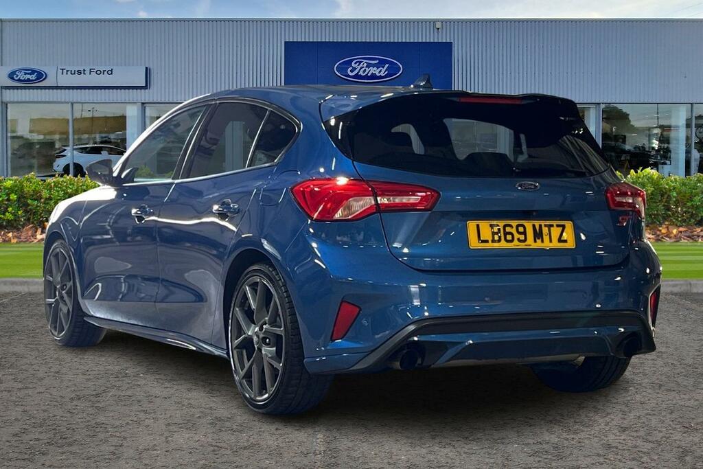 Ford Focus 1.0T Ecoboost St Line Hatchback Black #2