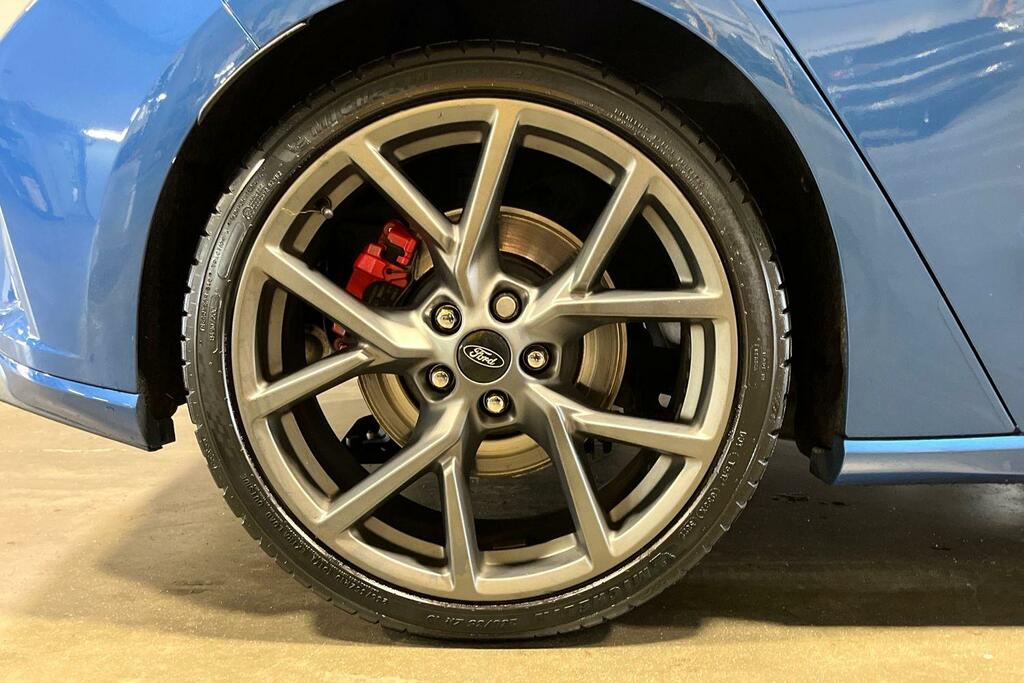 Ford Focus 1.0T Ecoboost St Line Hatchback Black #8