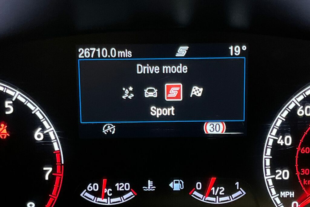 Ford Focus 1.0T Ecoboost St Line Hatchback Black #31