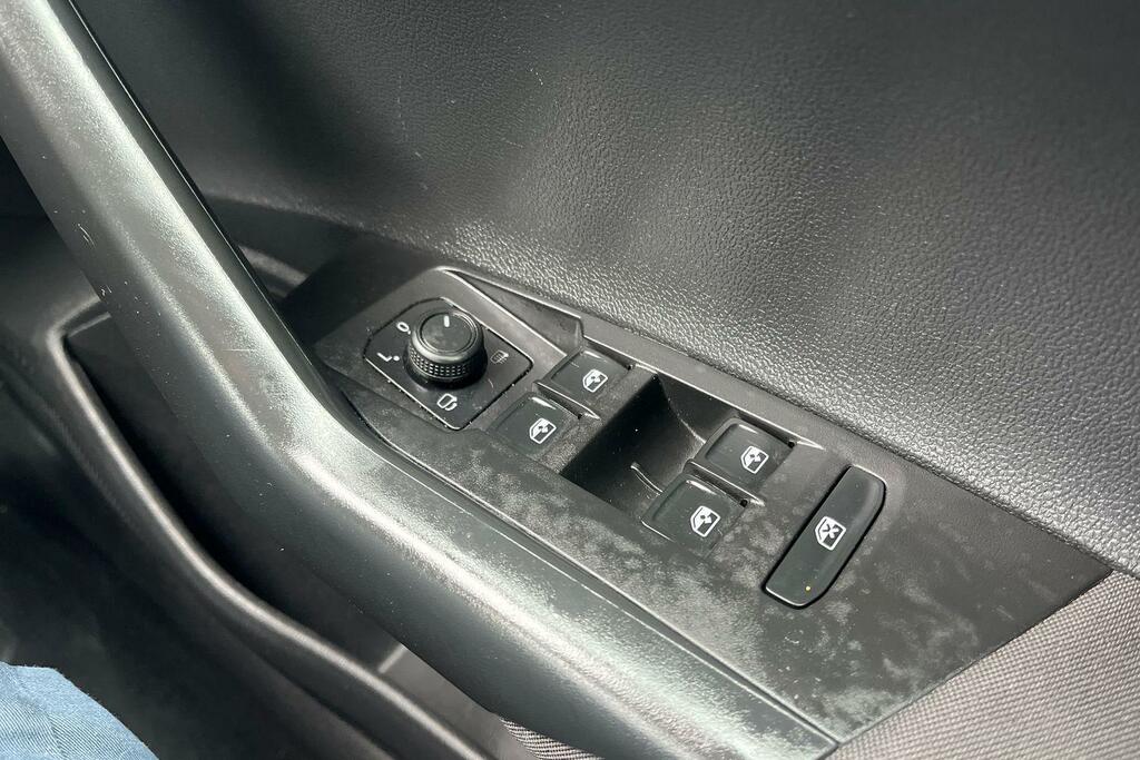 Volkswagen Polo Hatchback Black #16