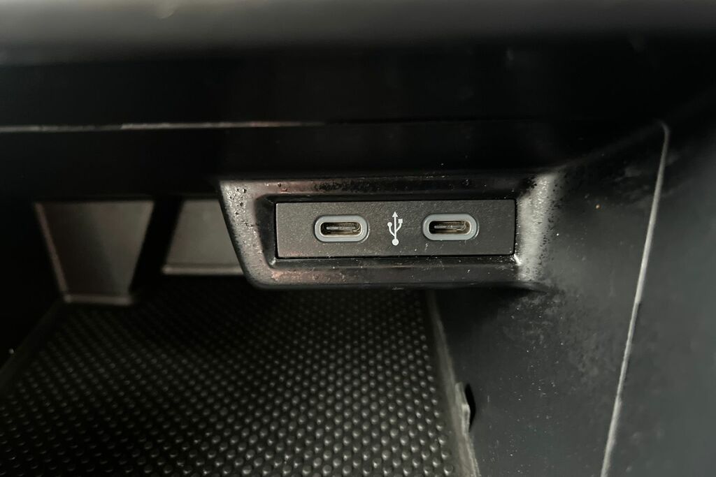 Volkswagen Polo Hatchback Black #26