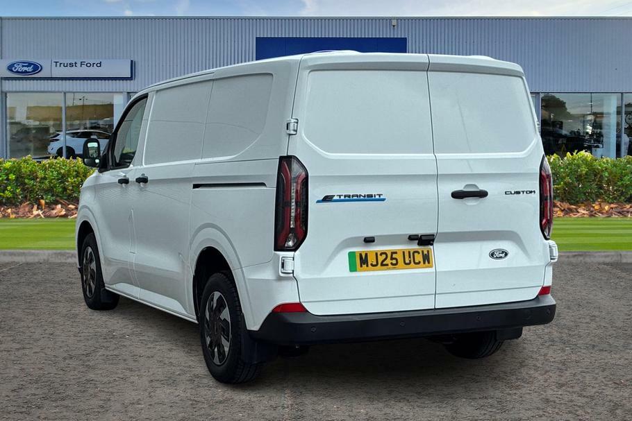 Ford Transit Custom 320 Trend L1 Swb Rwd 100Kw 65Kwh Low Roof White #2