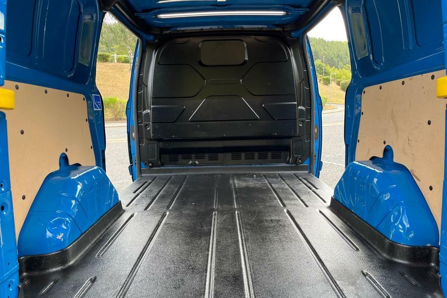 Ford Transit Custom 320 Msrt L1 Swb Fwd 2.0 Ecoblue 170Ps Low Roo PF23NRJ Blue #5