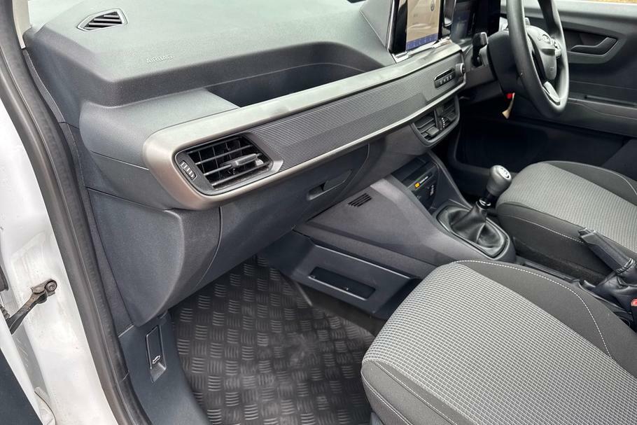 Ford Transit Courier 1.0 125Ps Ecoboost Active Panel Van Aut Silver #14