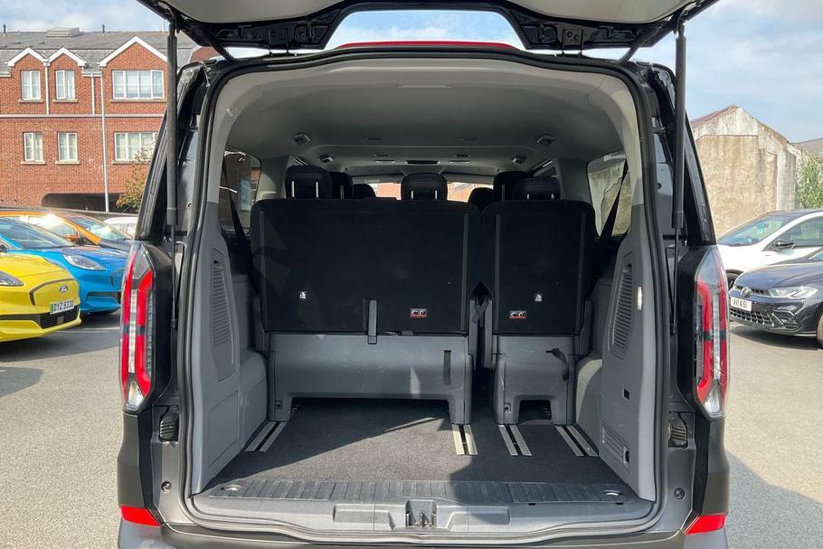 Ford Tourneo Custom 2.0 320 Ecoblue Active Minibus Double Cab Dies Black #6