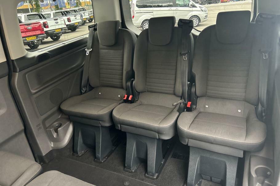 Ford Tourneo Custom 320 Titanium L1 Swb 8 Seat Minibus Fwd 2.0 Ecoblue Silver #4
