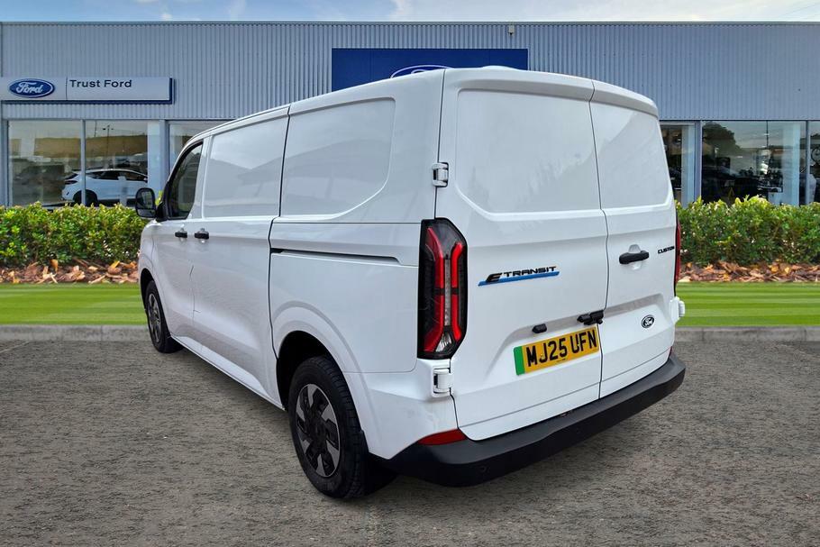 Ford Transit Custom 320 Trend L1 Swb Rwd 100Kw 65Kwh Low Roof White #2