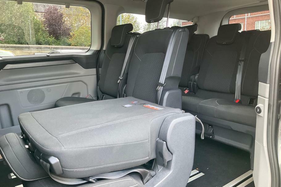Ford Tourneo Custom 340 L2 Fwd 2.5 Phev 232Ps H1 Zetec 8 Seater Grey #4