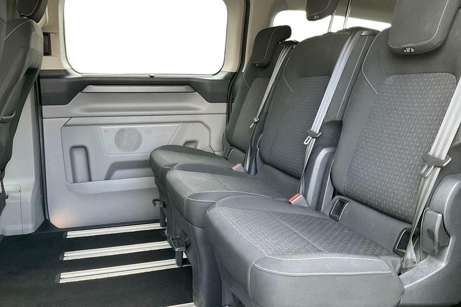 Ford Tourneo Custom Active 8 Seat 170Ps Ecoblue 8Spd Silver #11