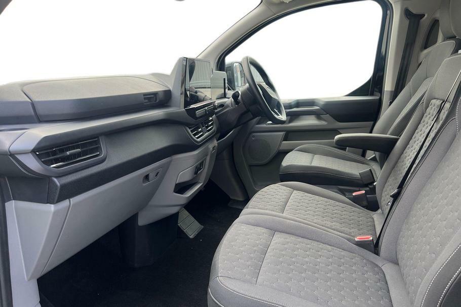 Ford Tourneo Custom 340 Titanium L1 Swb 9 Seat Minibus Fwd 2.5 Ph Black #3
