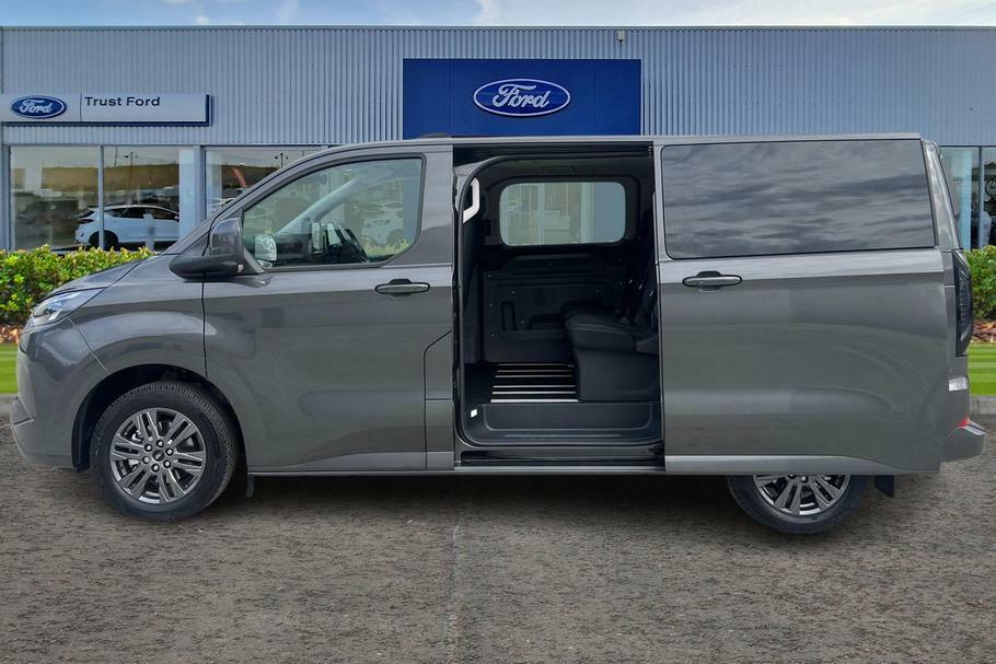 Ford Tourneo Custom 340 Titanium L1 Swb 9 Seat Minibus Fwd 2.5 Ph #5