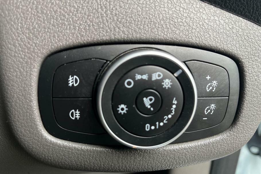 Ford Transit Connect 1.5L 240 Ecoblue Limited Panel Van Grey #31