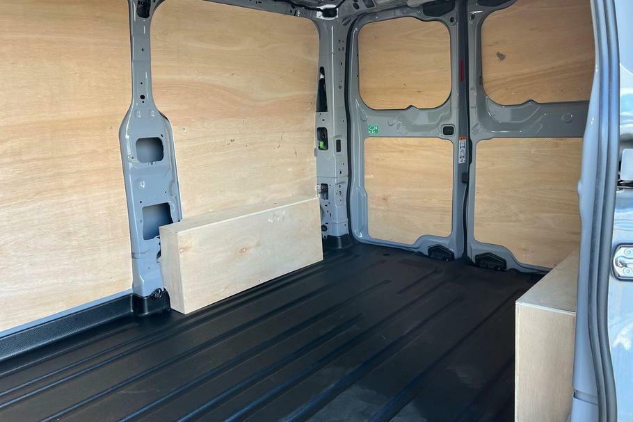 Ford Transit Custom 320 Limited L1 Swb Fwd 2.0 Ecoblue 136Ps Low Grey #4