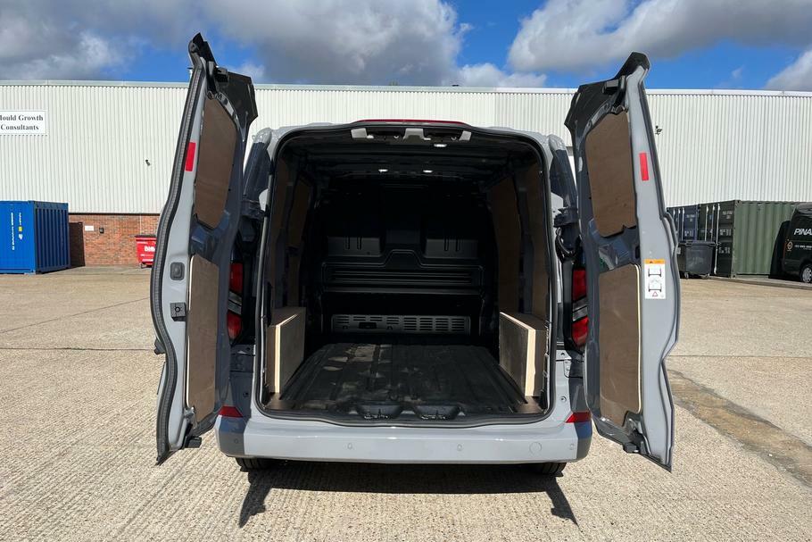 Ford Transit Custom 320 Limited L1 Swb Fwd 2.0 Ecoblue 136Ps Low Grey #6