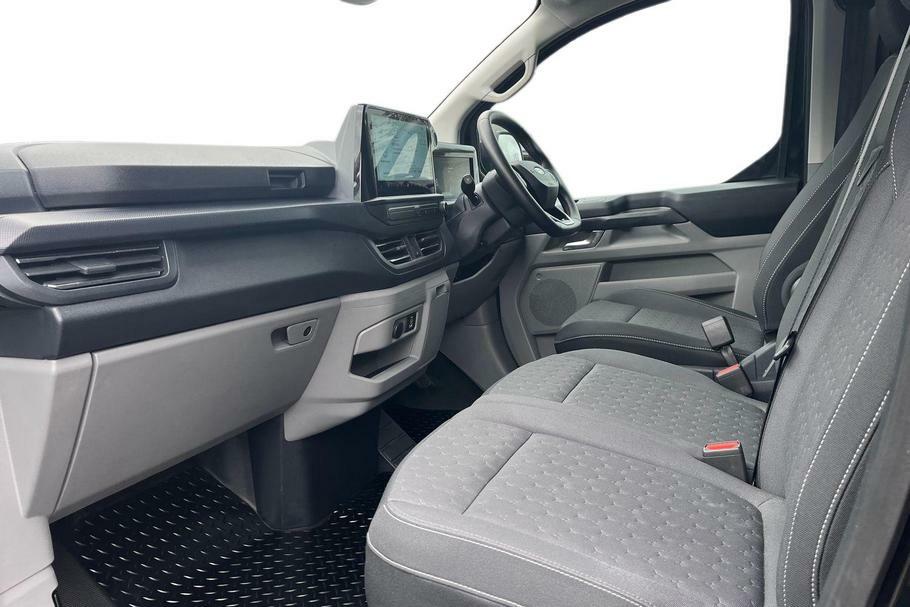 Ford Transit Custom 320 Limited L1 Swb Fwd 2.0 Ecoblue 136Ps Low Black #3