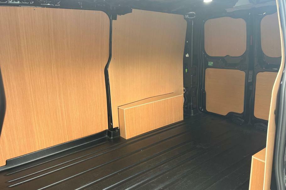 Ford Transit Custom 320 Limited L1 Swb Fwd 2.5 Phev 232Ps Black #4