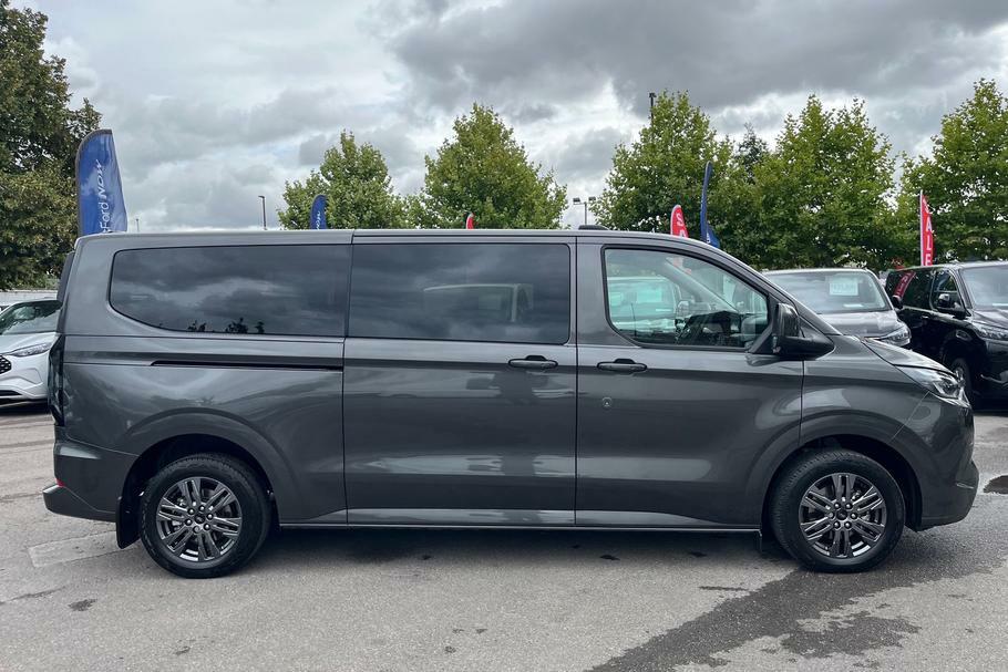 Ford Tourneo Custom Titanium Black #36