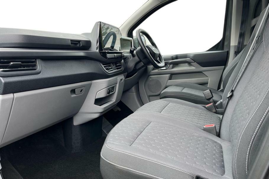 Ford Tourneo Custom 340 Titanium L2 Lwb 9 Seat Minibus Fwd 2.5 Ph  #3
