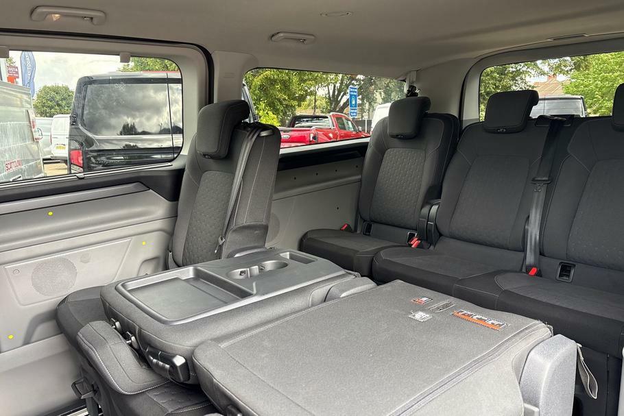 Ford Tourneo Custom 340 Titanium L2 Lwb 9 Seat Minibus Fwd 2.5 Ph Silver #4