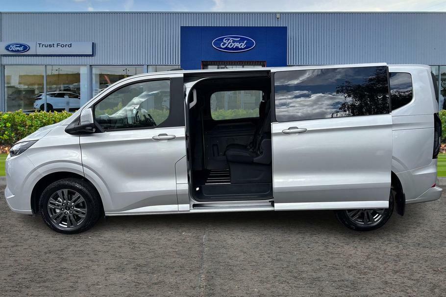 Ford Tourneo Custom 340 Titanium L2 Lwb 9 Seat Minibus Fwd 2.5 Ph Silver #5
