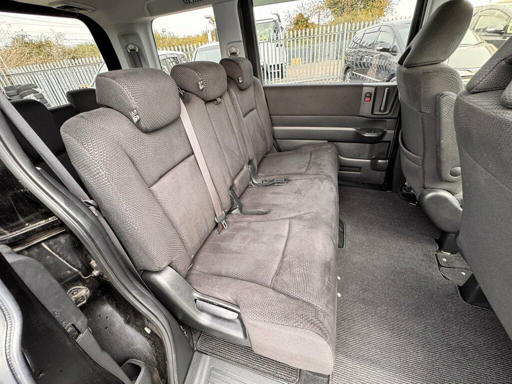 Honda StepWagon Spada 2.0 8 Seats Ulez White #40