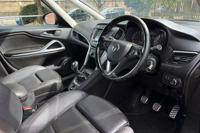 Vauxhall Zafira Tourer Turbo Sri Nav Mpv Red #2