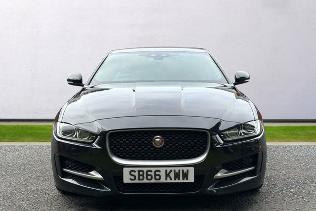 Jaguar XE R-sport Saloon Black #3