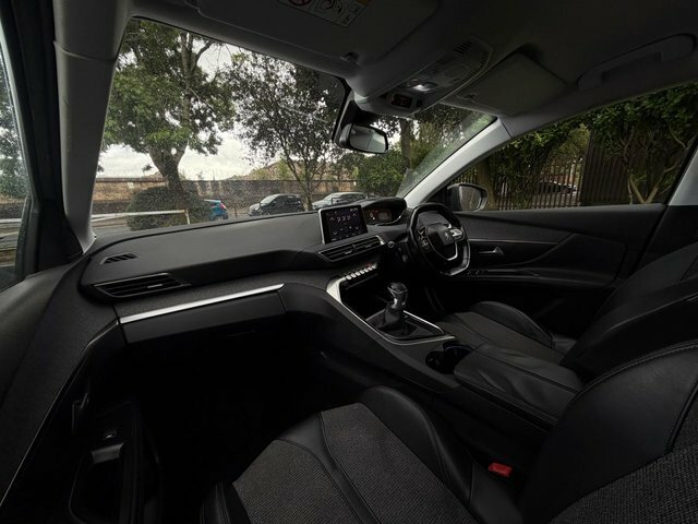Peugeot 5008 1.6 Bluehdi Allure Grey #43