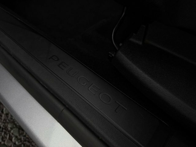 Peugeot 5008 1.6 Bluehdi Allure Grey #45