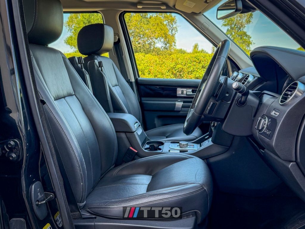 Land Rover Discovery 4 Se Tech Black #18
