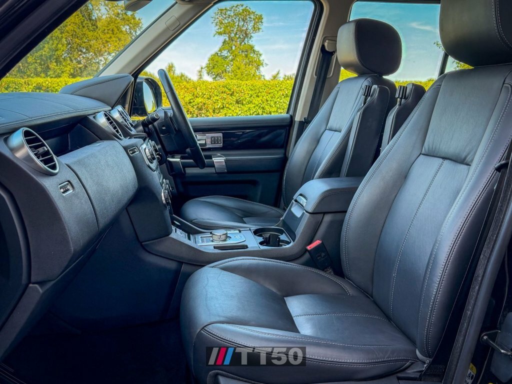 Land Rover Discovery 4 Se Tech Black #41
